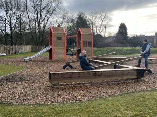 Plaine de jeux communale à 200 mètres